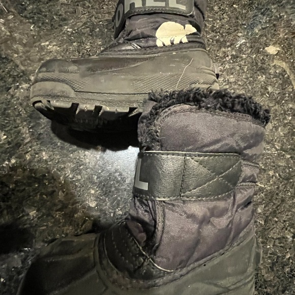 VGUC Sorel boots - Picture 4 of 5